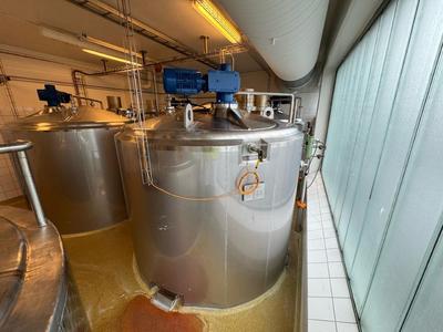 Overview picture of 2014 Bujalski ZBM-03-7 s/s vertical storage tank 7.187L